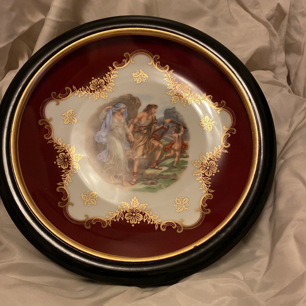 ROYAL HEIDELBERG “ COUPLE WITH ANGEL”
